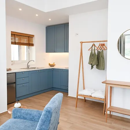 Aegean Blue Daire Adamantas (Milos)