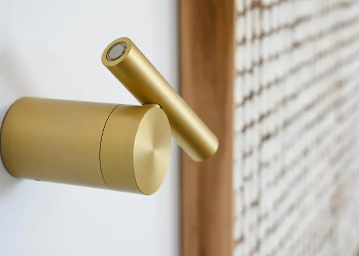 Aegean Blue * Adamantas (Milos)